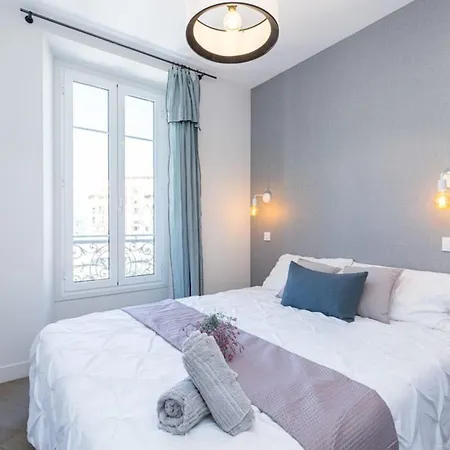 Bavastro - The Port - New 2 * Nice